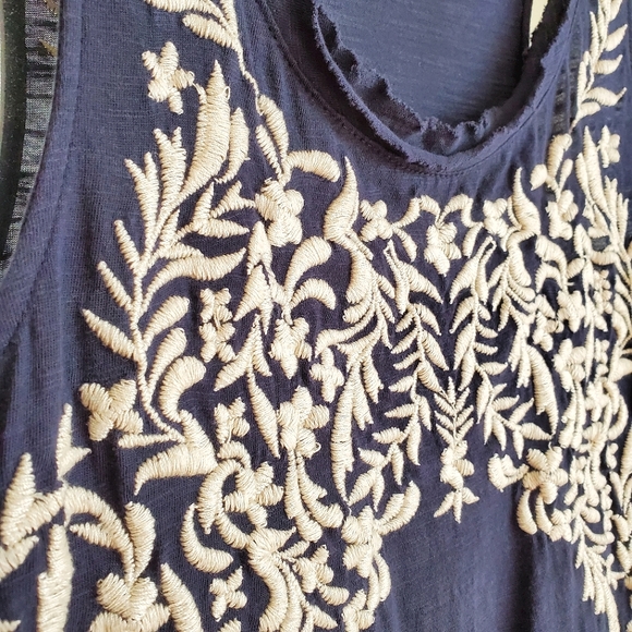 Lucky Brand Embroidered Tank, size small - Picture 3 of 5